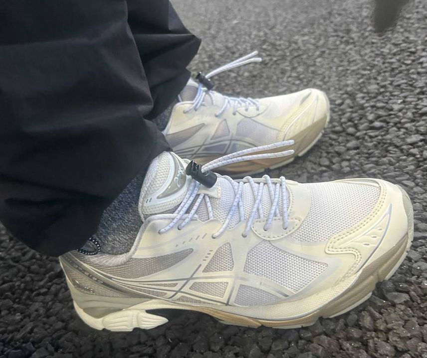 なんか良く分からんけど、とりあえず履いときゃカッコ良く見えるんじゃね?って👟