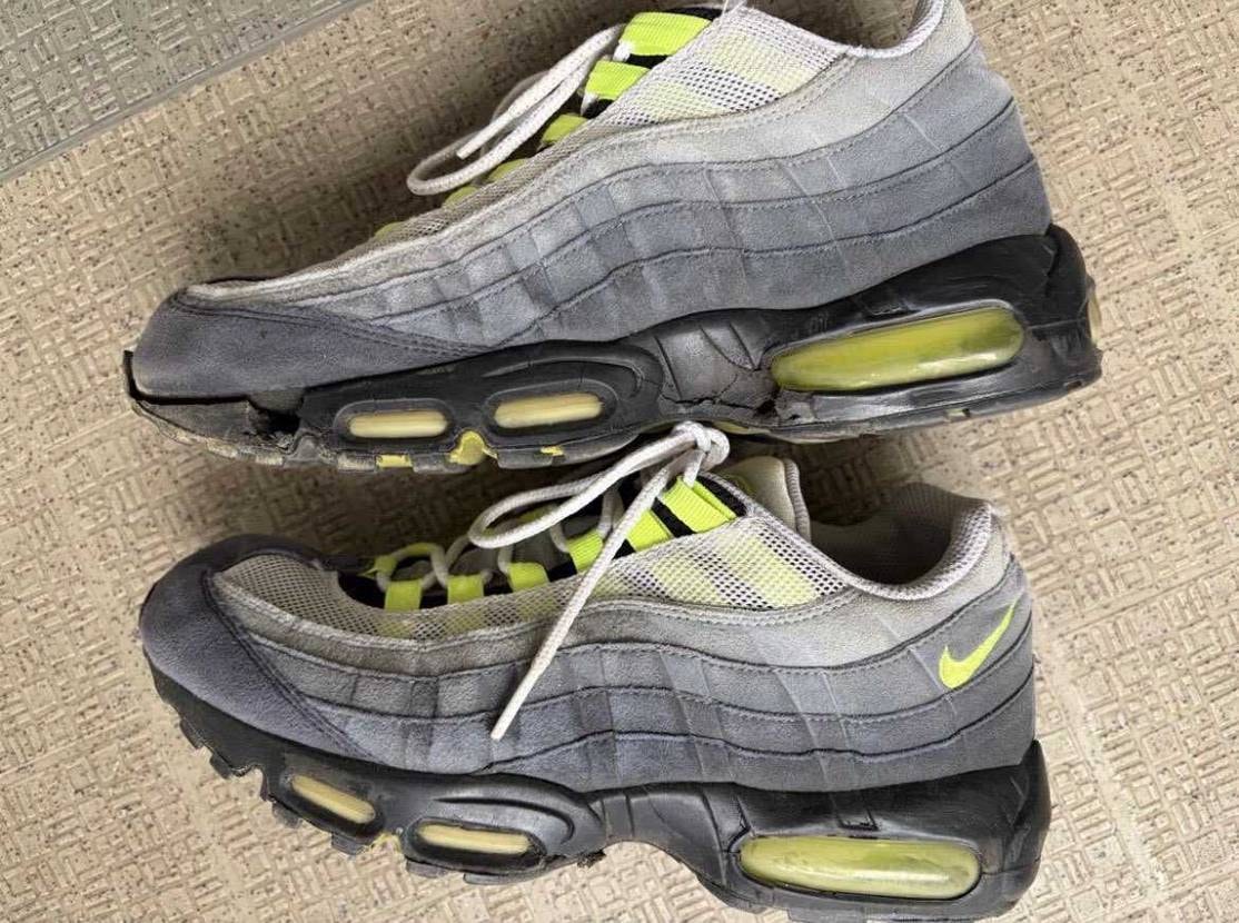 観賞用にイエローグラデを購入！
見た感じ多分2015モデル