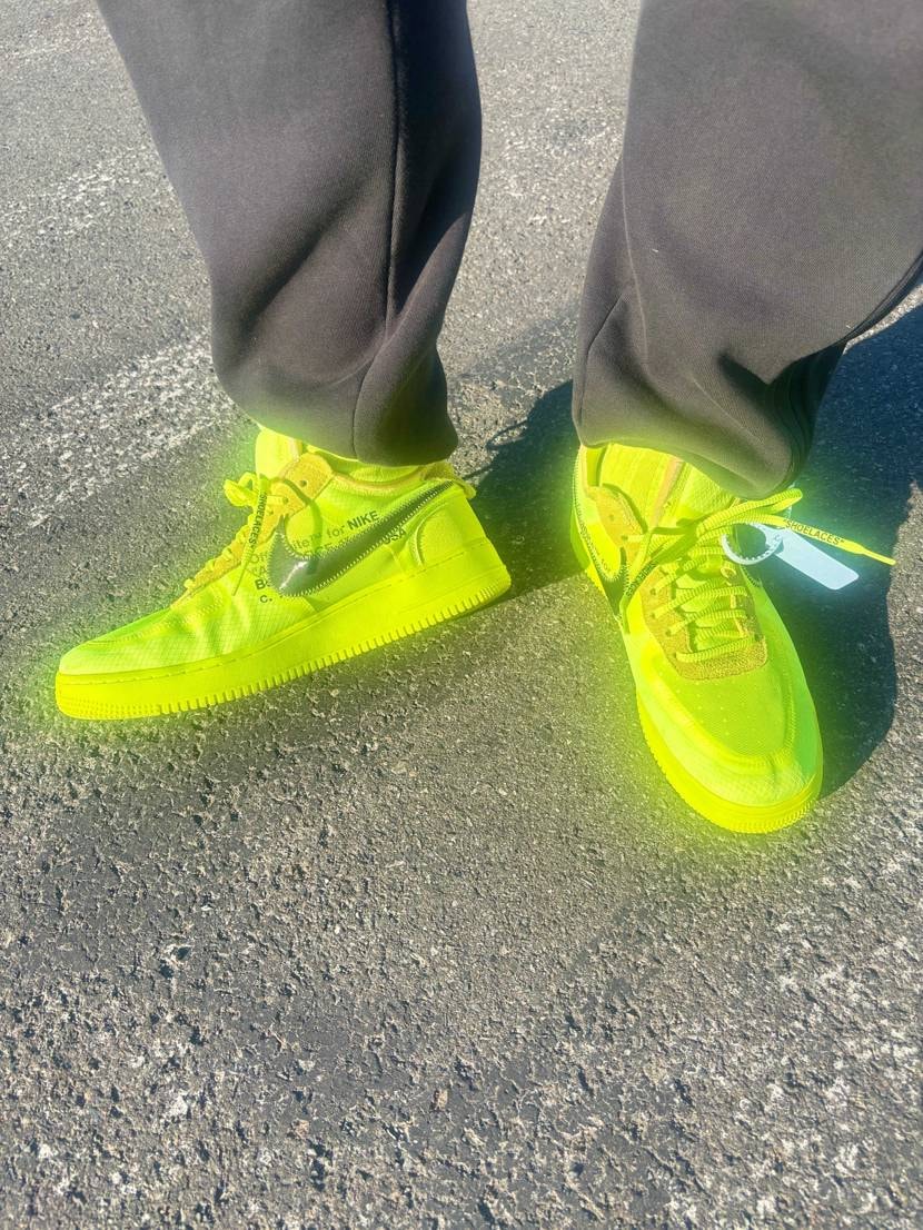 ２次流通価格が高すぎて買えなかった大好きVOLTカラー。

AMBUSHダン