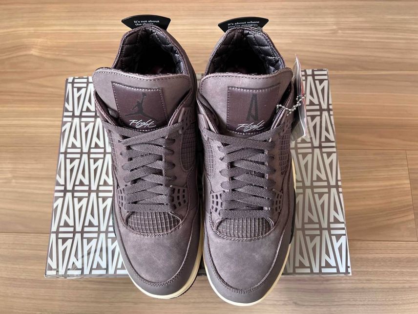 公式で購入したAJ4が今朝、届きました✨
靴良し、箱良し、カビは無し❗️