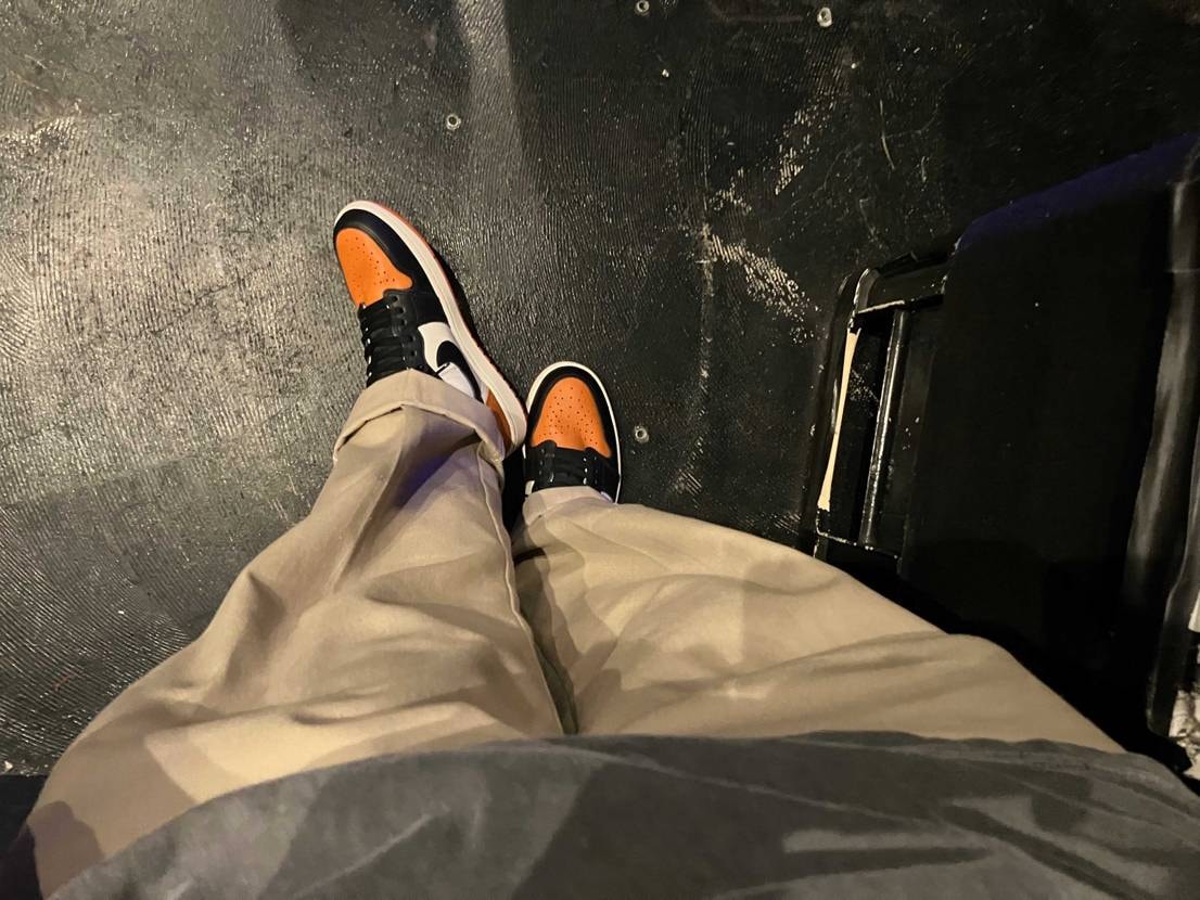 今日はシャタバ履いて好きなバンドのライヴ行ってました。凄く盛り上がって最高に楽し