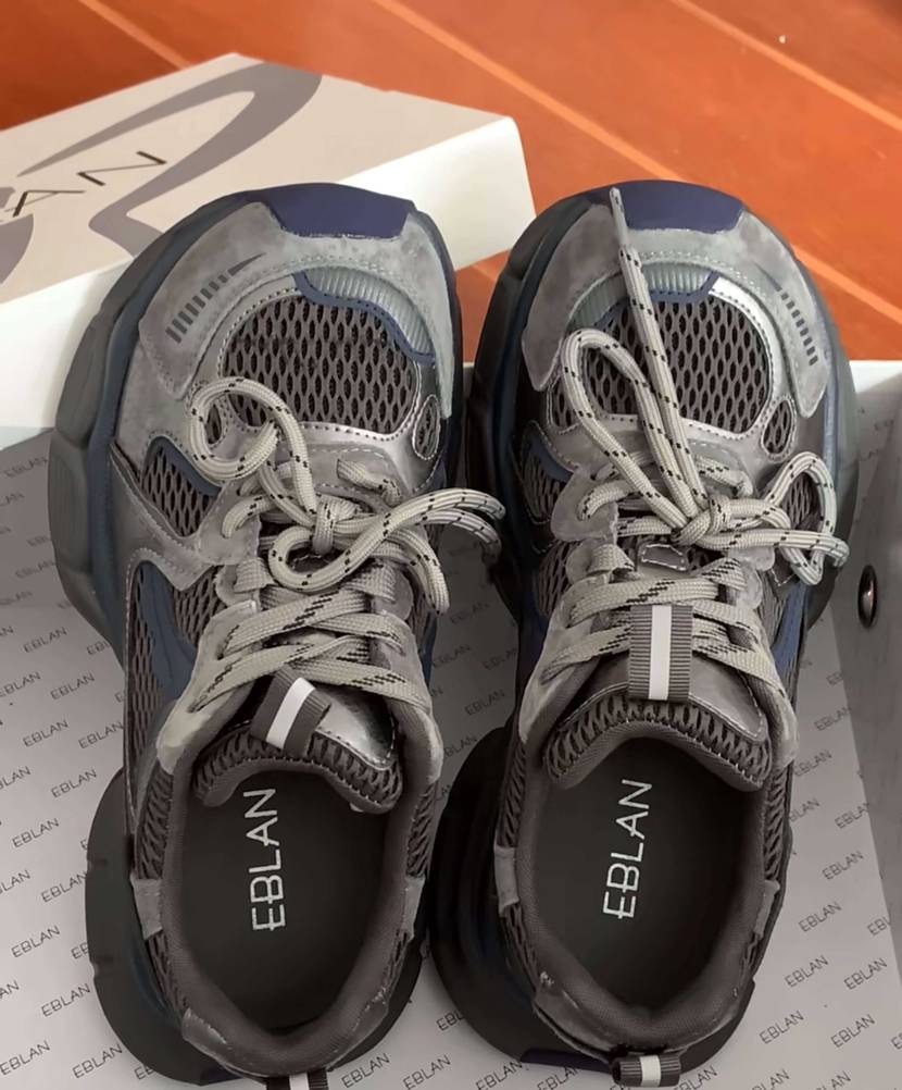 新しく買った靴