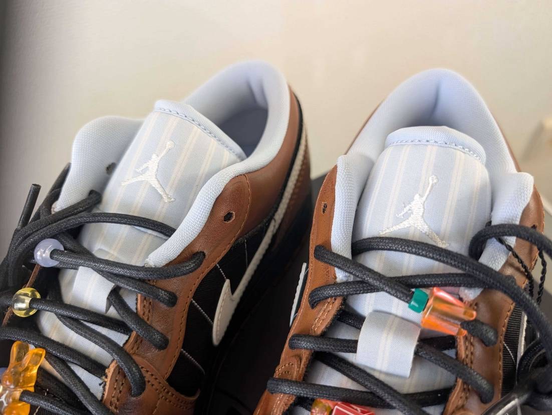 Nike Air Jordan 1 Low SE "Ligh