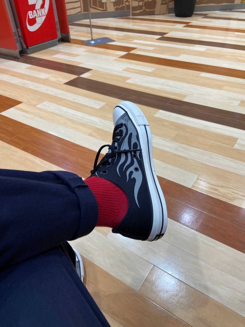 convers reflective ignt
履きやすくてかなり良いです👍