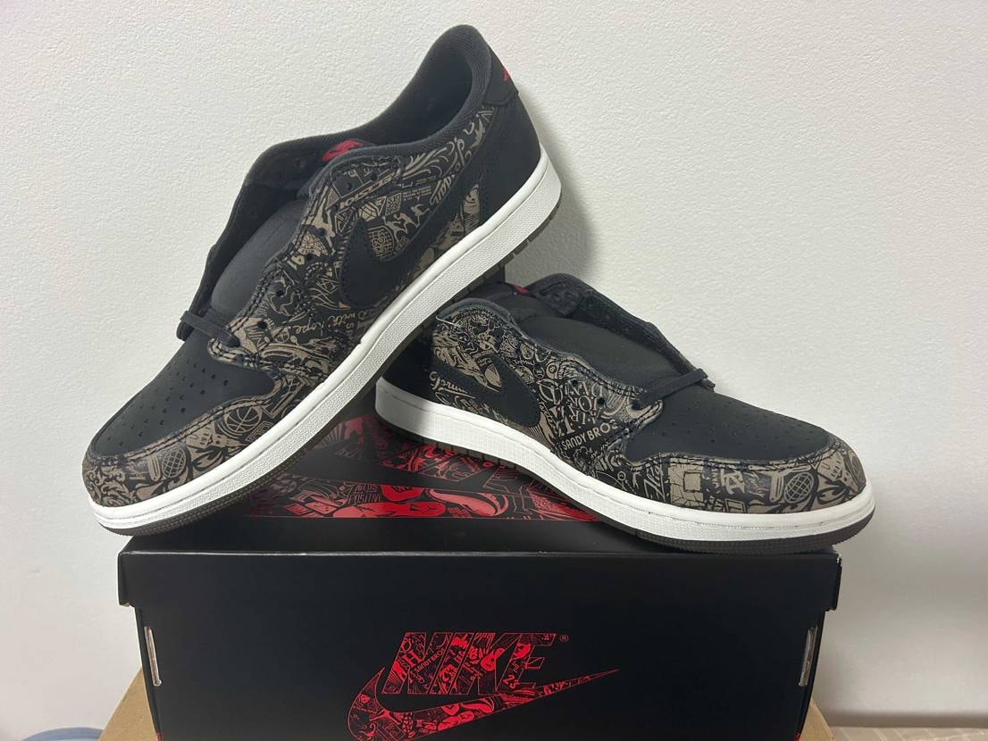 到着したAJ1 LOW Laser。

正直、かなり売れ残っているのを見て「