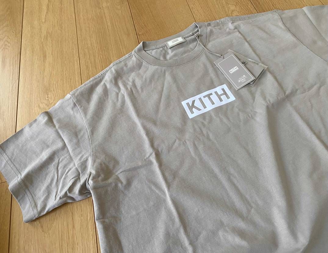 やっと届きました👕
Tシャツにこの箱😅