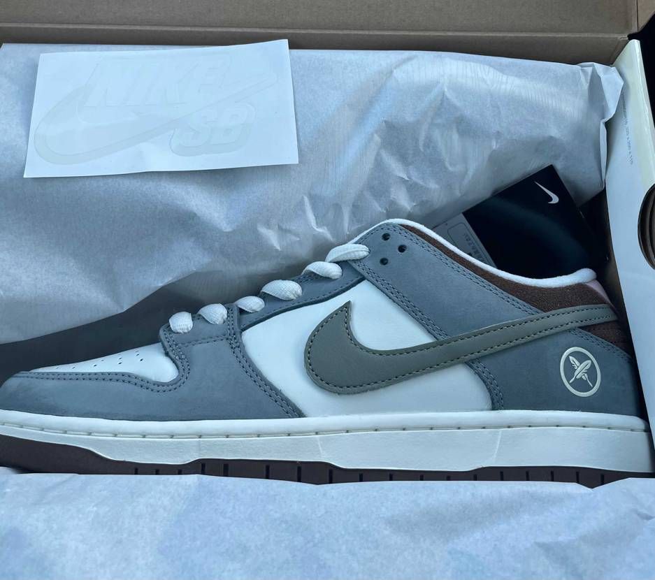 アパレルも買えるかなーと思いかっ飛ばして受け取りに行ってきました。シンプルでゴツ