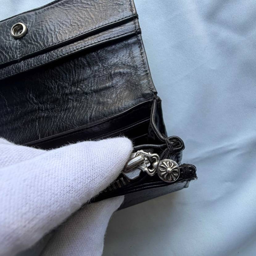 クロムハーツ　ジュディを販売しております。
よろしければ、