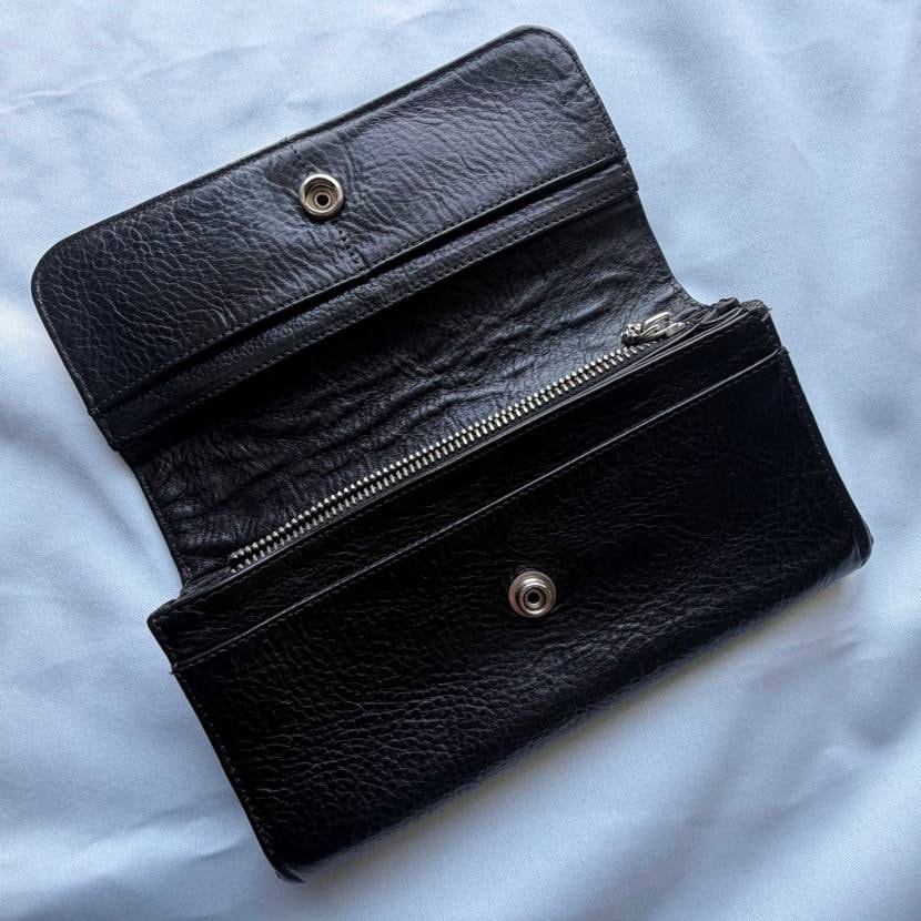 クロムハーツ　ジュディを販売しております。
よろしければ、