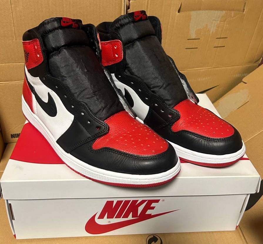 先日はレザー部分だけのAngelus塗りのみでしたが、
ご忠告もいただいてたし