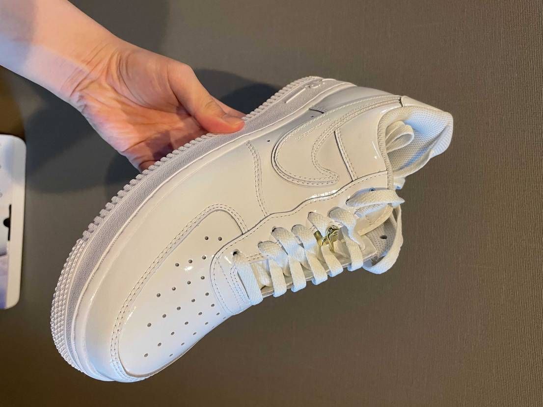 エナメルやから臭いのかバイユーやから臭いのか。
とりあえず晴れた日に干してみよ