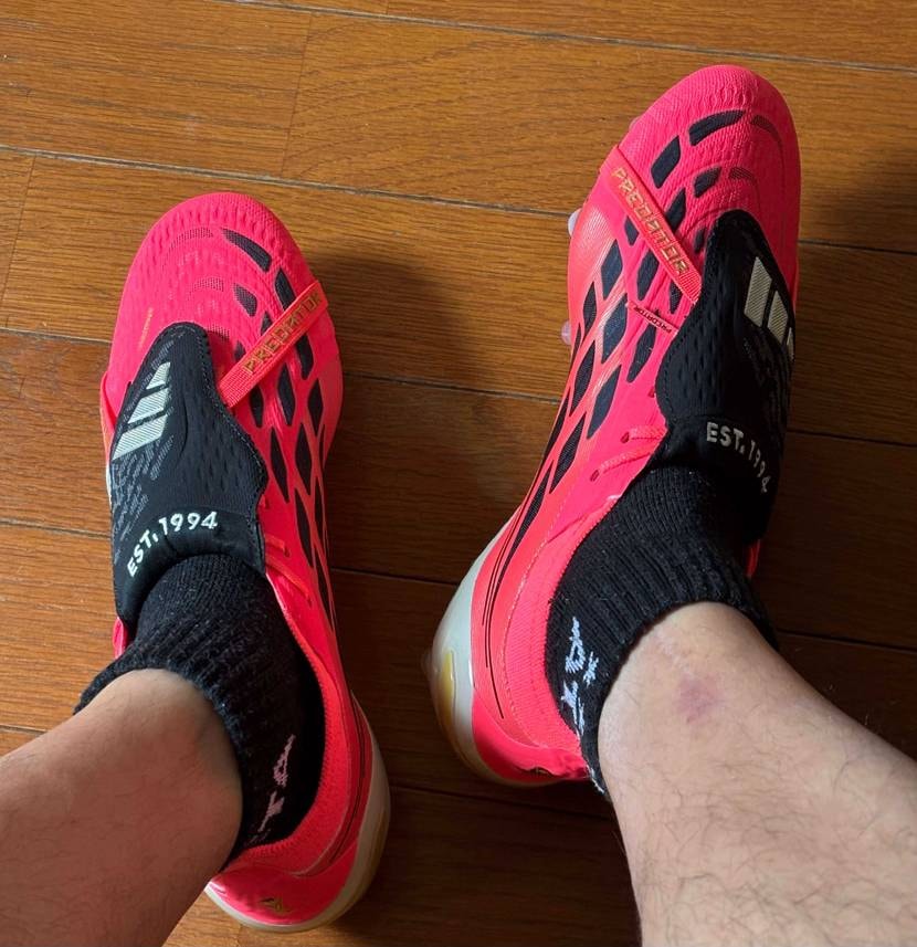 もう届いた〜　かっこいい。
adidasさん仕事早いすね。

AGはジャパ