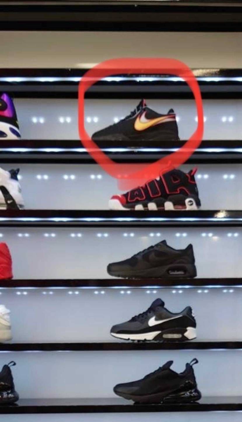 ハワイに行ってる知人から送られてきたのですが、これらのモデルご存じの方いらっしゃ