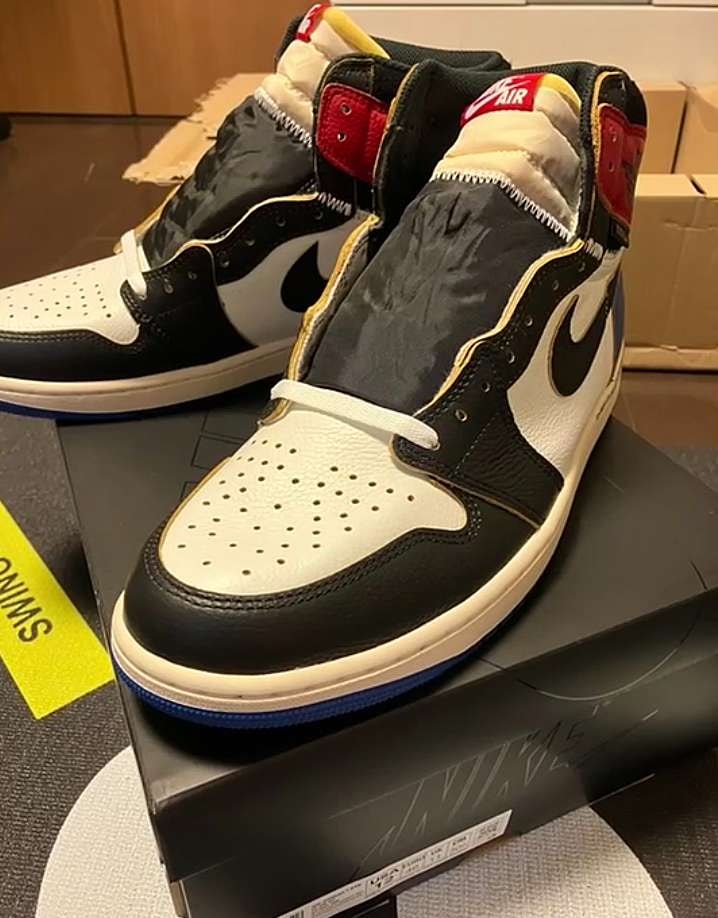 Footpatrol当選分をさっき受け取りました。
しっか