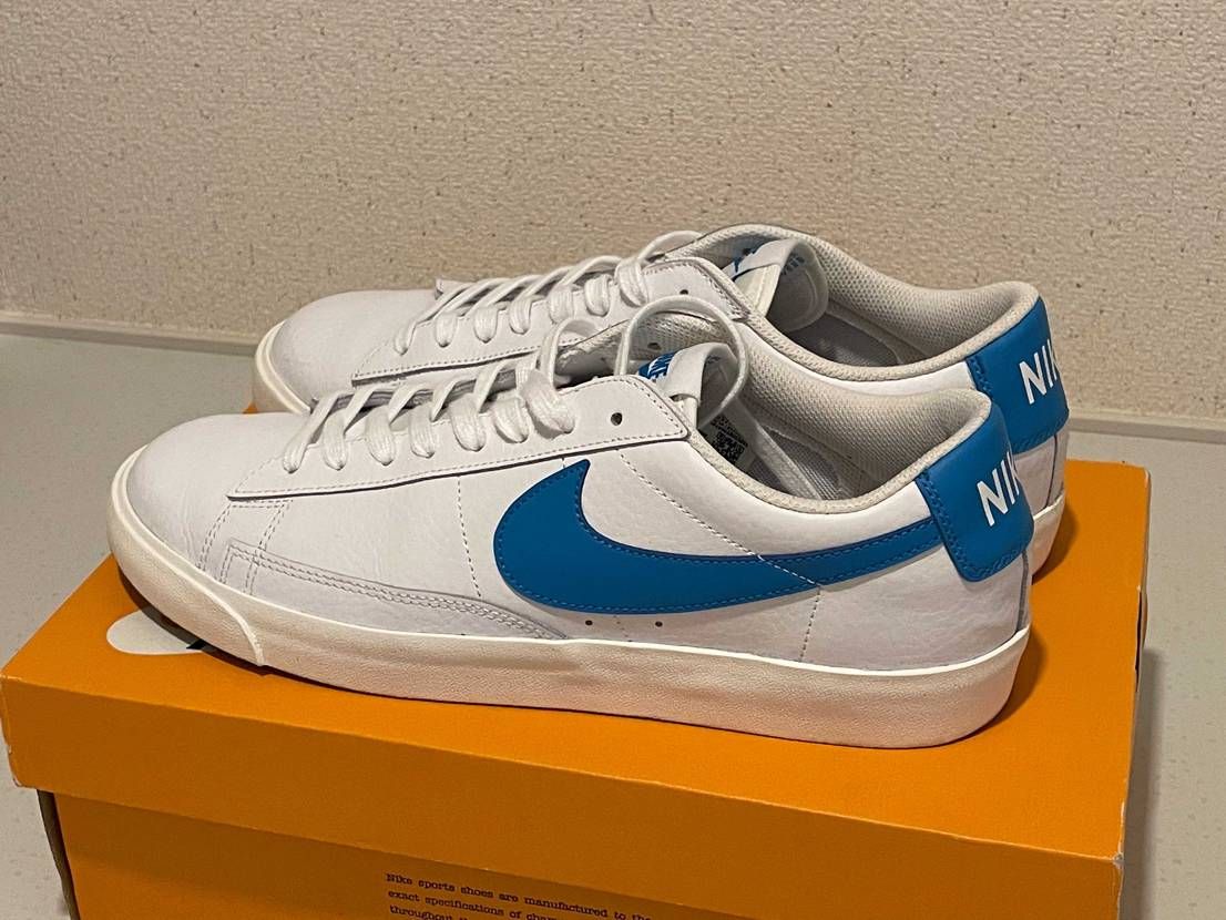 スタンダードなブレイザーをついつい買ってしまった
なんぼあってもいい