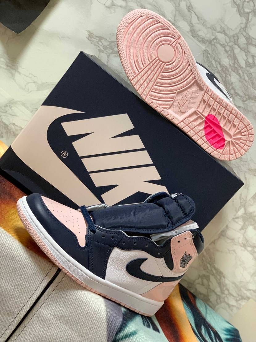 マイサイで買ったんですが普通に履く分にはキツくはないのですが長時間履く事考えたら