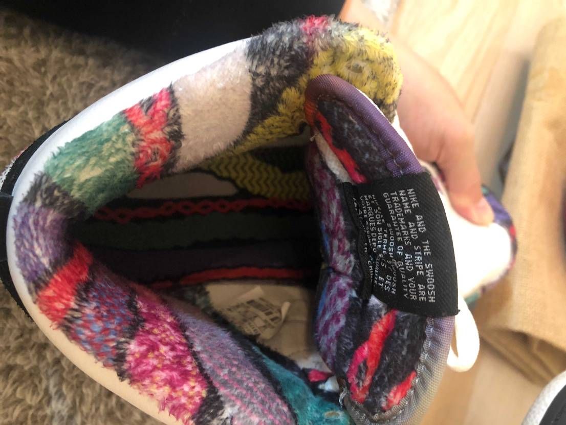 air force1 07と箱には記載されてますが、変わり種