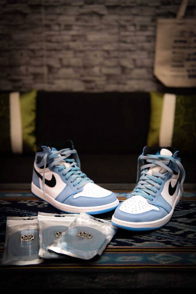 シューレースを変えるだけで雰囲気がだいぶ変わりますね😍