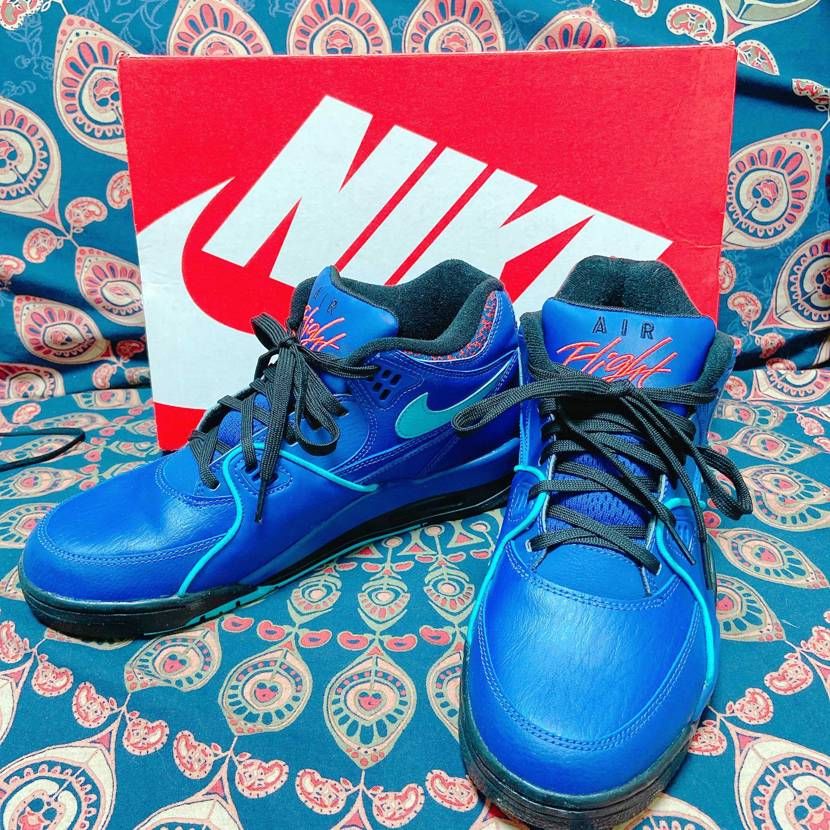 プレはプレで魅力だけど
プレじゃ無くても好きなスニーカーってありませんか？？