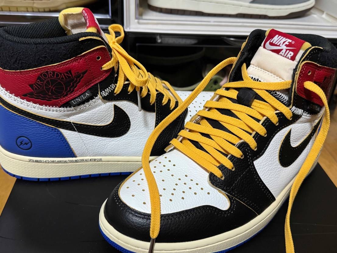 このカラーブロック！
この質感！！
このボックス！！！
こんなもん、惚れて