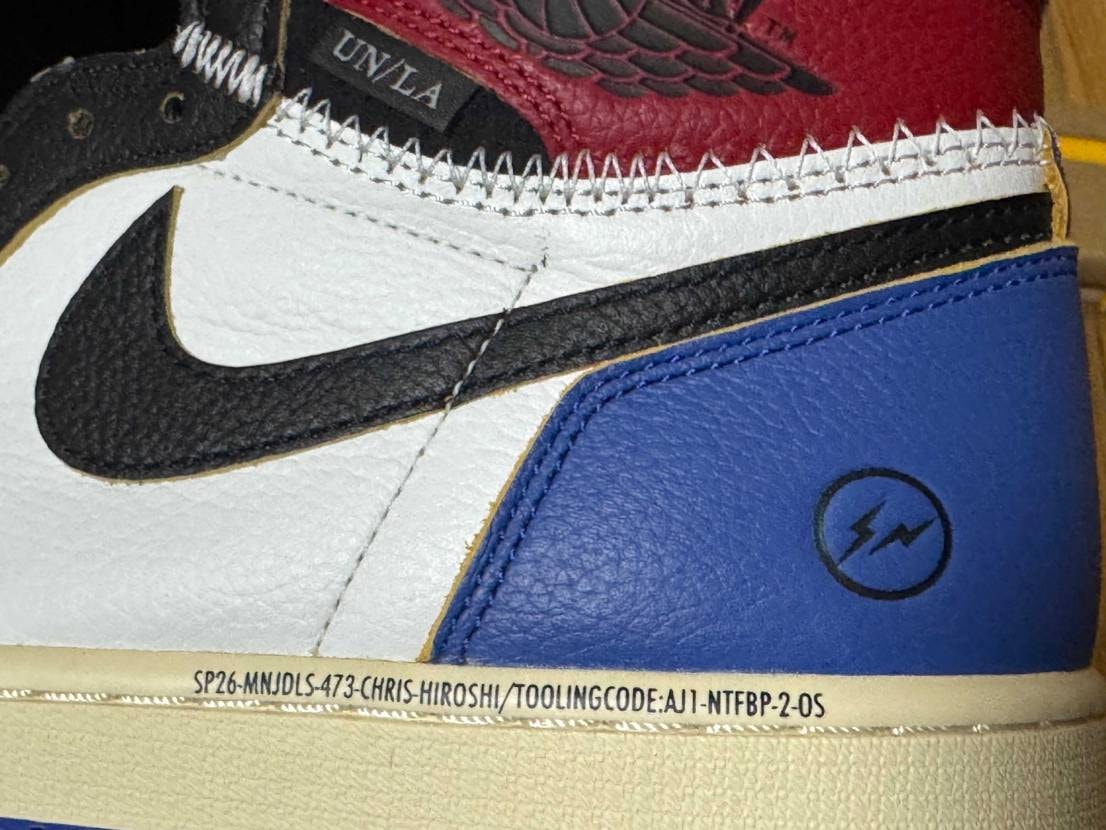 このカラーブロック！
この質感！！
このボックス！！！