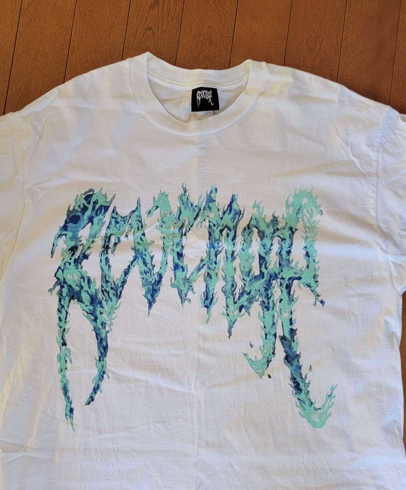 このT-shirtのブランドわかる人いますか？
いたら教えてほしいです。
また、