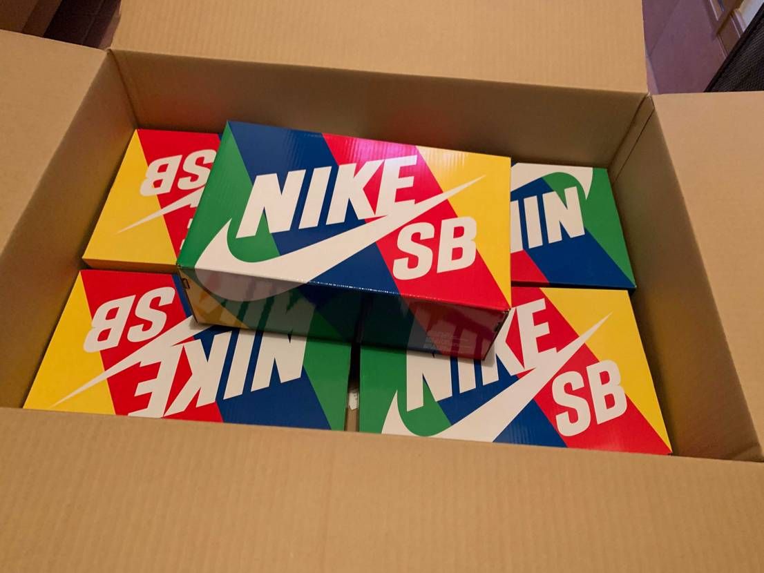 デカい段ボール箱でブレーザー GTが到着！！