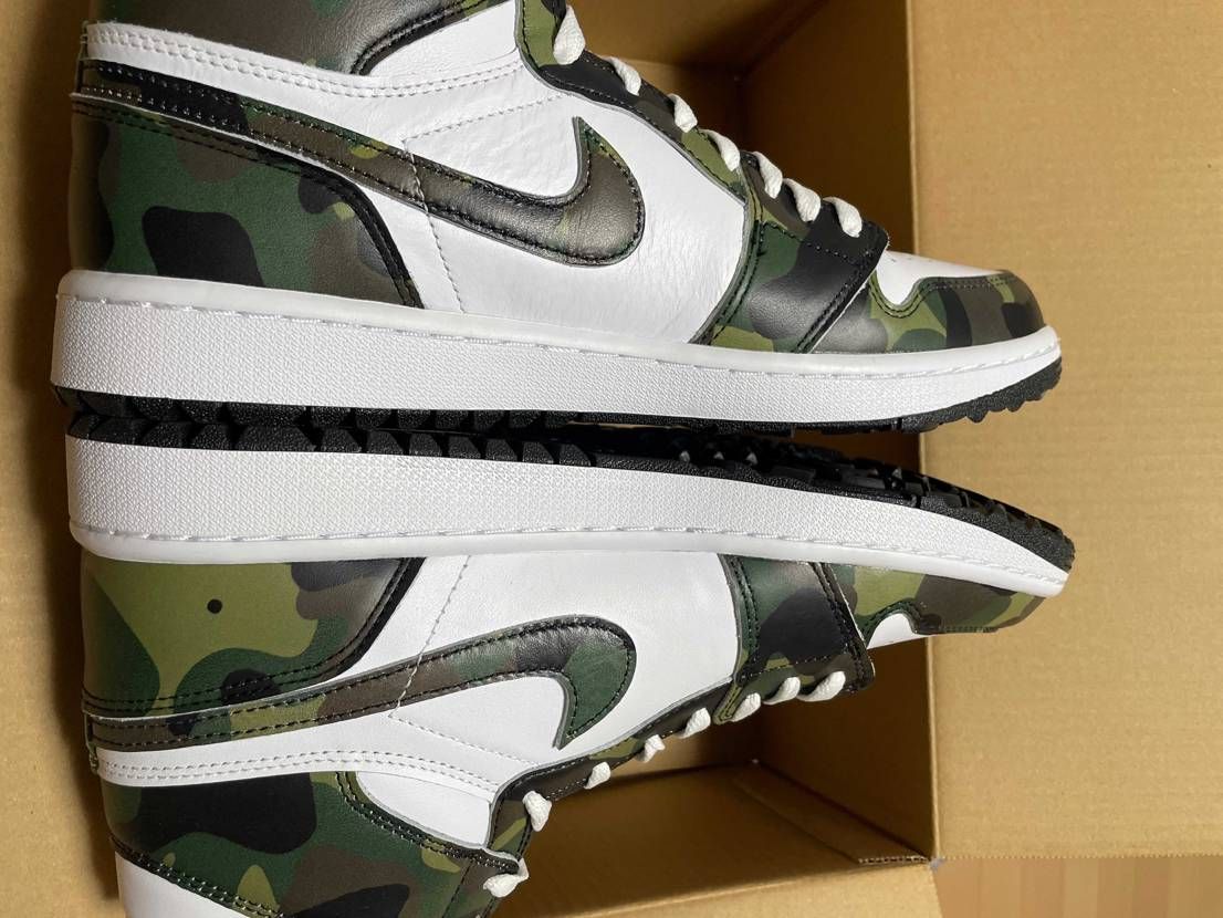 ちょっと安っぽいけど、、
ホクロが気になる🫣笑
シューキーパーが紙で丁寧に包