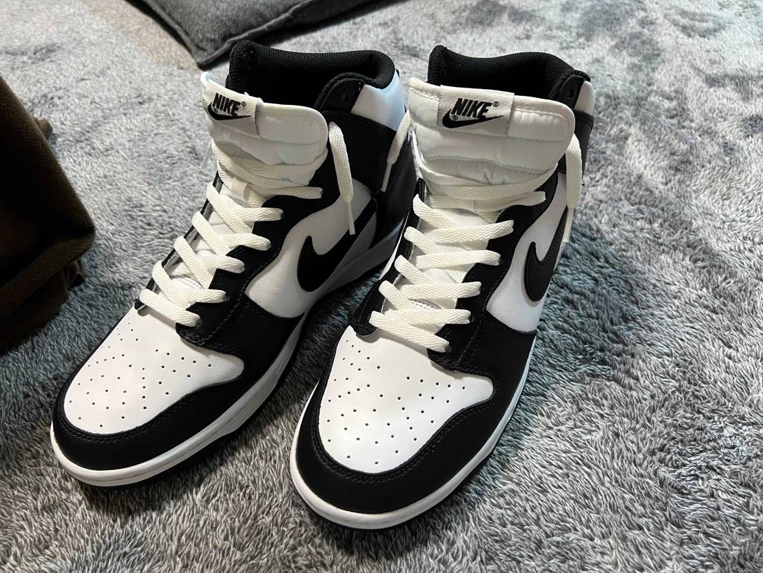 NIKE店舗に売ってたからついつい買っちゃった🤣白紐も良きね🤤
