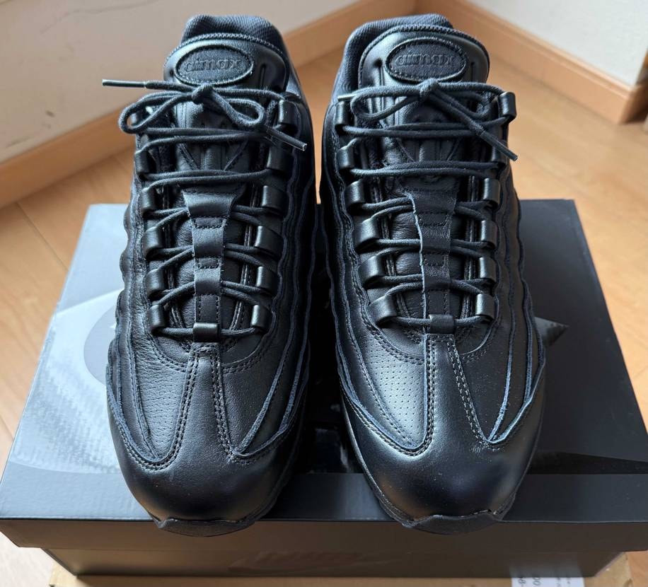 アトモスから届きましたー✨
オールレザーで高級感ありますね