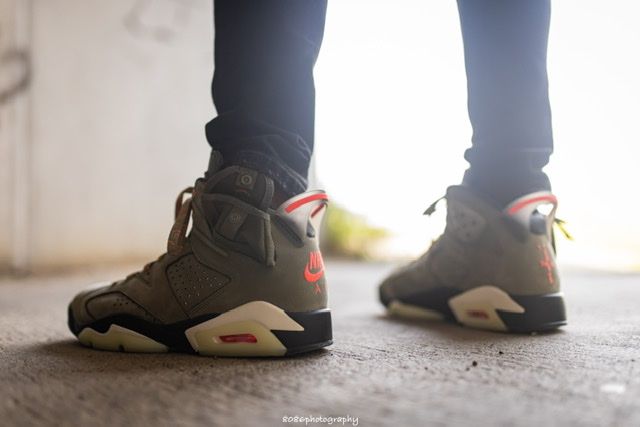 travisscott jordan6