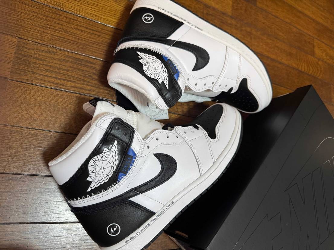 繰上げ当選でしたが無事に先程届きました！！
実物見るとかっこいいです✨