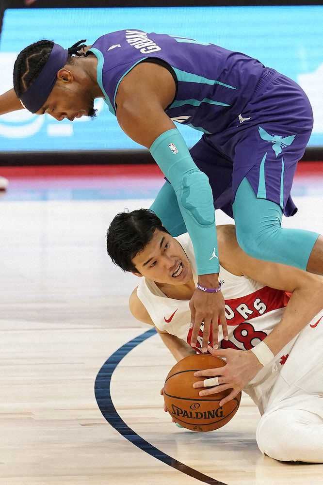 スニーカーが全然当たらないけど、渡邊選手のプレーに元気をもらってます。