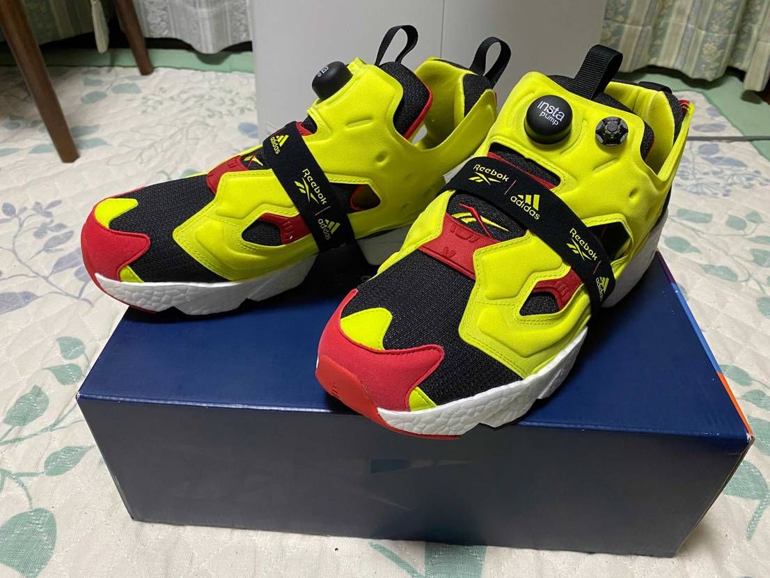 アディダスxリーボックのシトロンが届きました。トリコロールカラーと2足揃って暖か