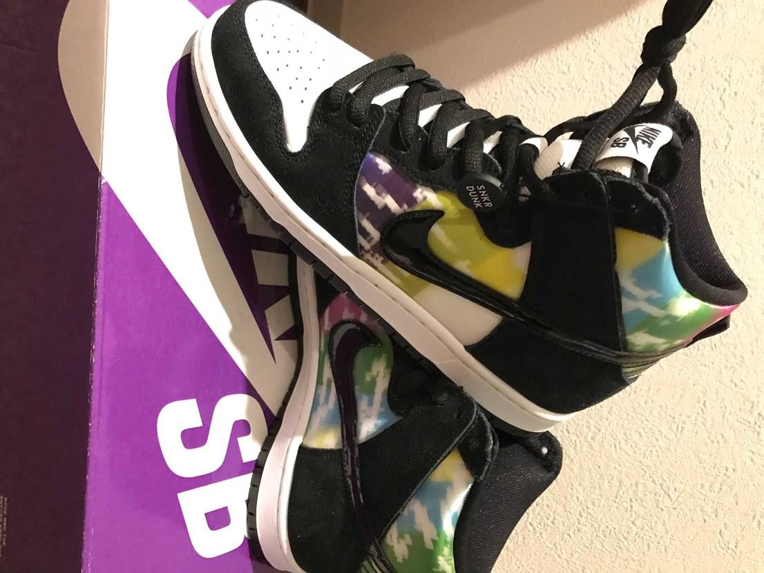 NIKE SB テストパターン購入。カラーの部分がビニールだったのでちょっと安っ