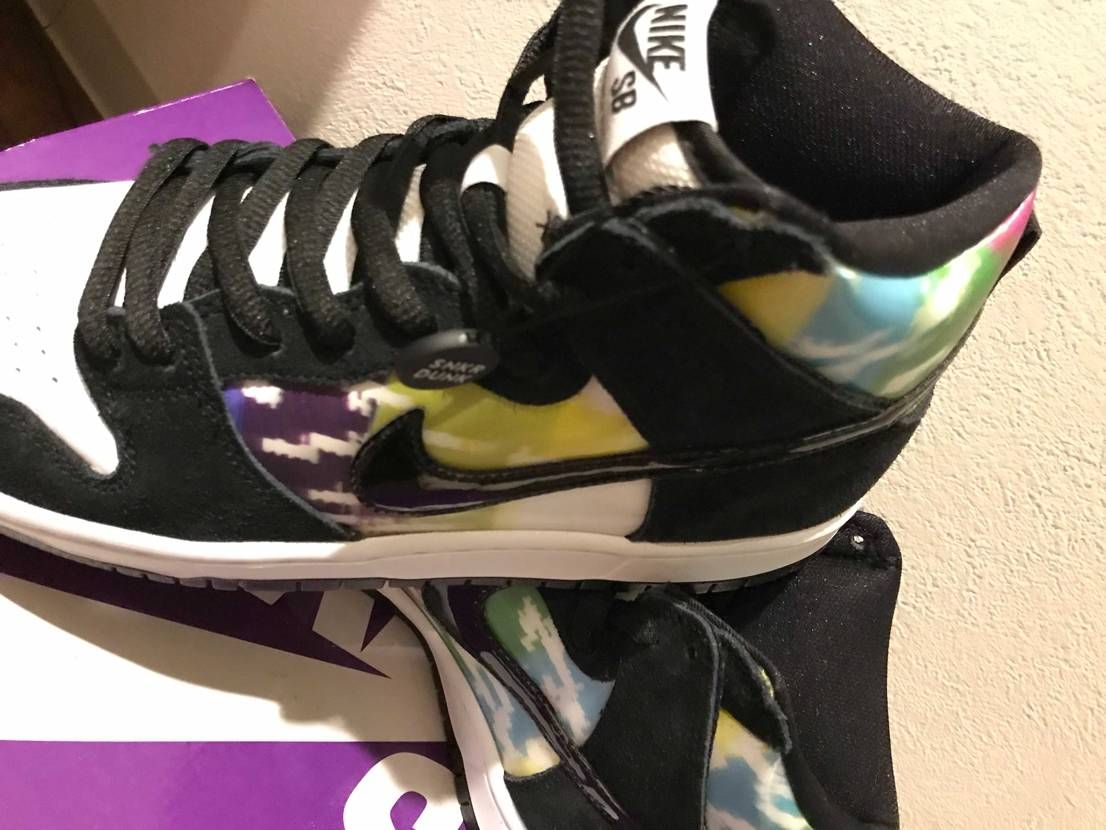 NIKE SB テストパターン購入。カラーの部分がビニールだ