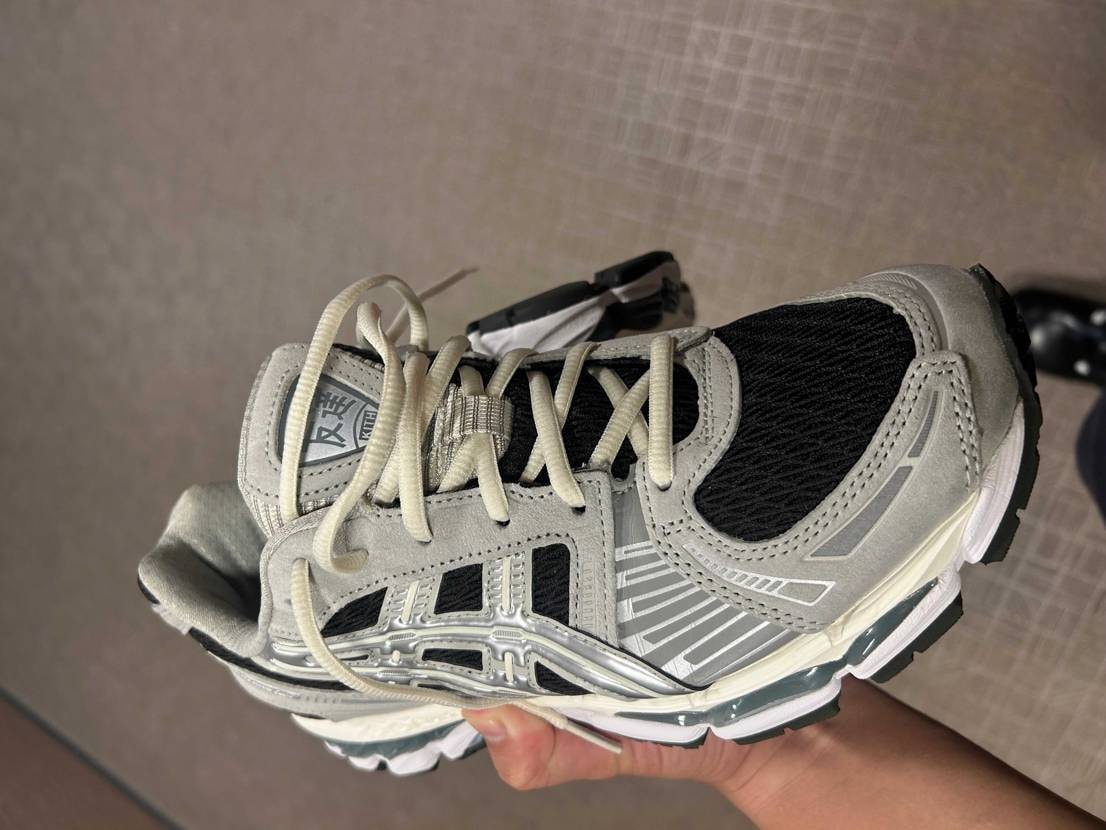 kith❤️asics 
gel kayano 12.1
