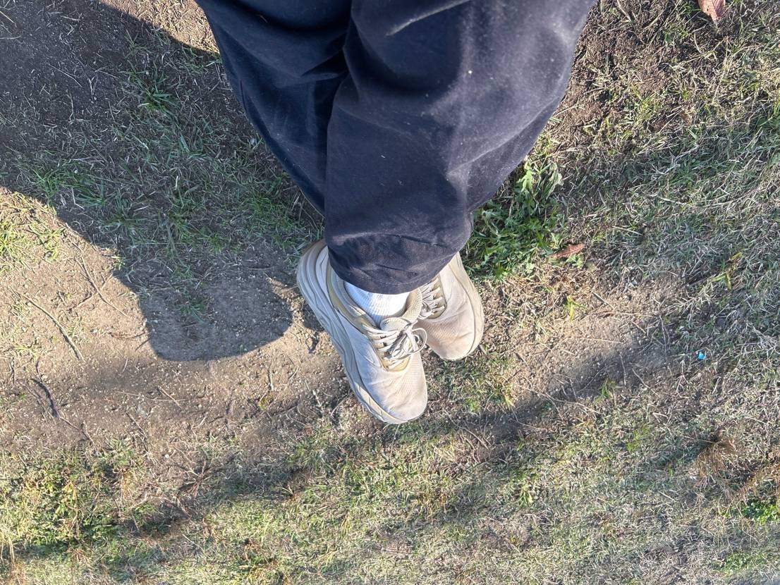 なんだかんだ
よく履いてる
ホカオネオネ