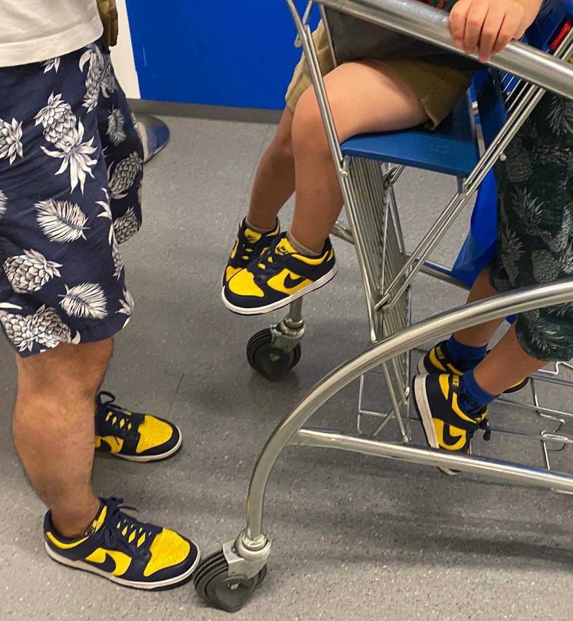 長男が私の靴を見て欲しい!と言っていたので買ってあげたら
次男も欲しい〜と泣き
