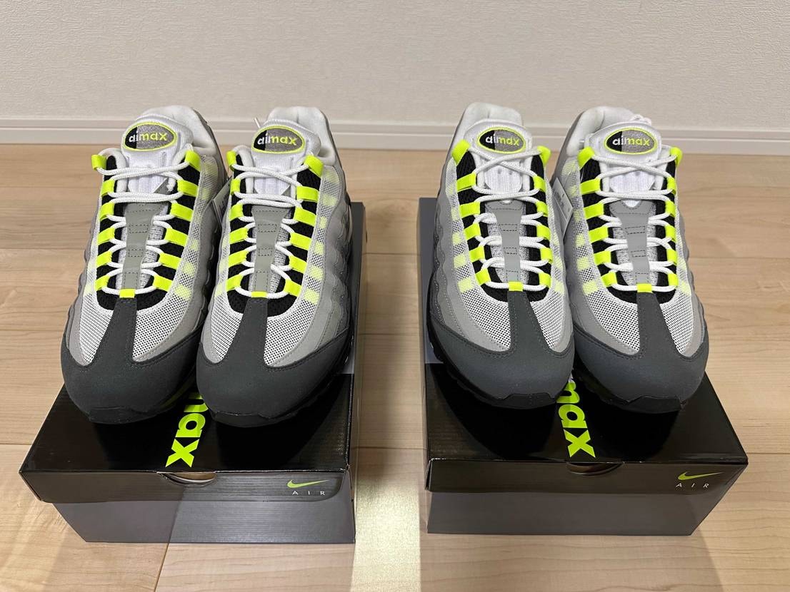 とりあえず2足！あと1足はkithさん発送中。

左がメンズ
右がウィメン