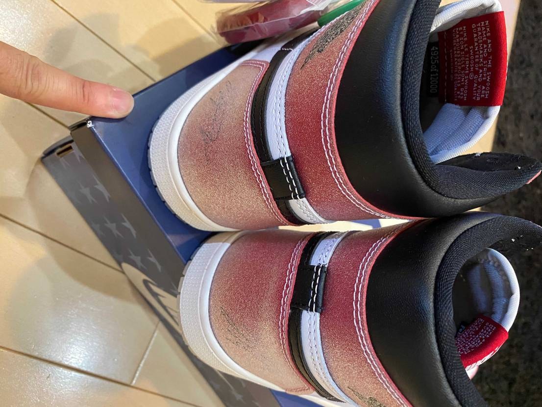 やっときましたー(^^)
stockxで2497.４１ドル