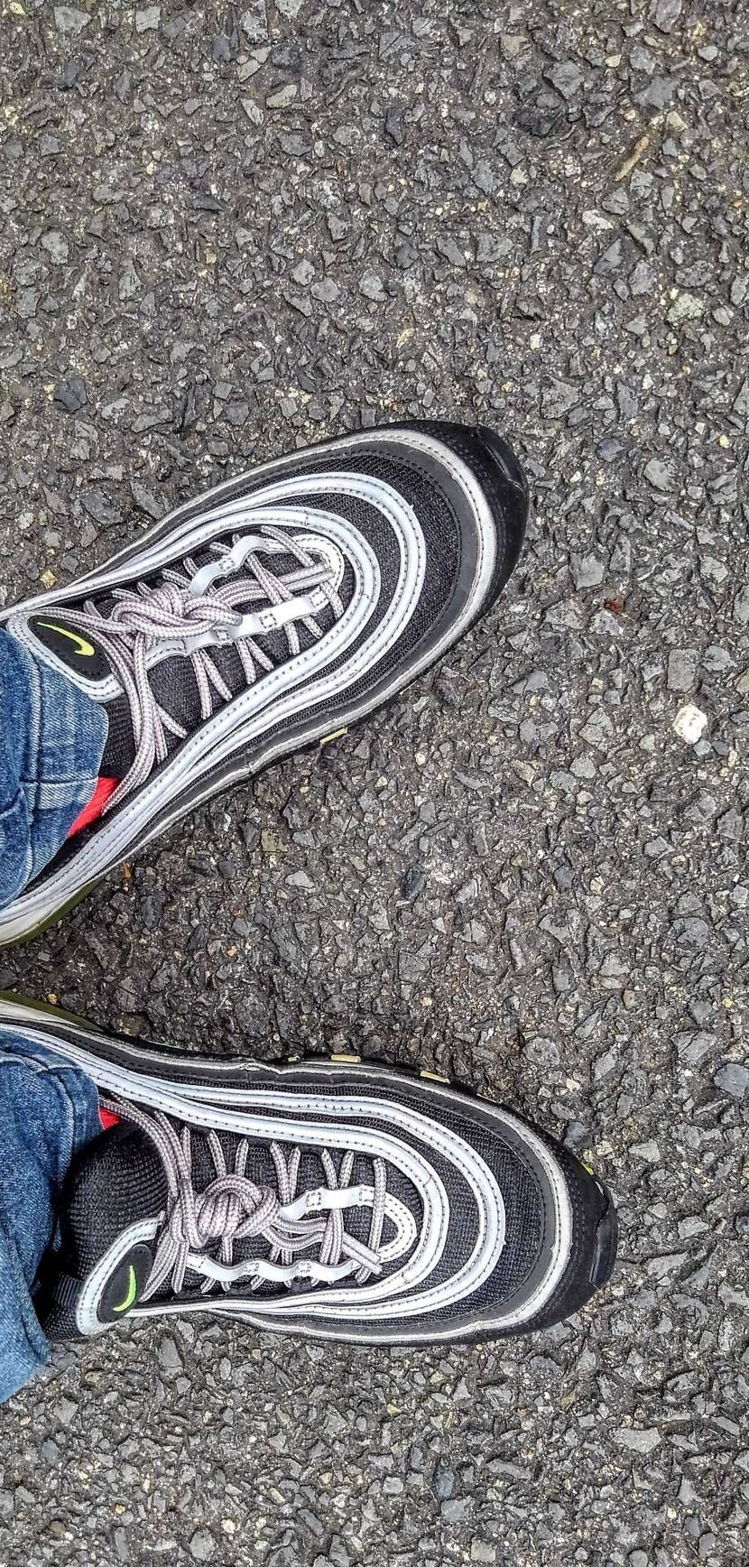 Max97 引っ張り出して来ました。まだまだ履けます。