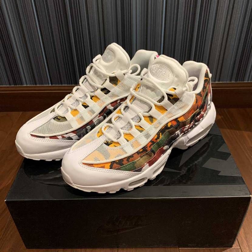 妻に怒られ断捨離中ですが、このエアマックス98欲しい方いたら