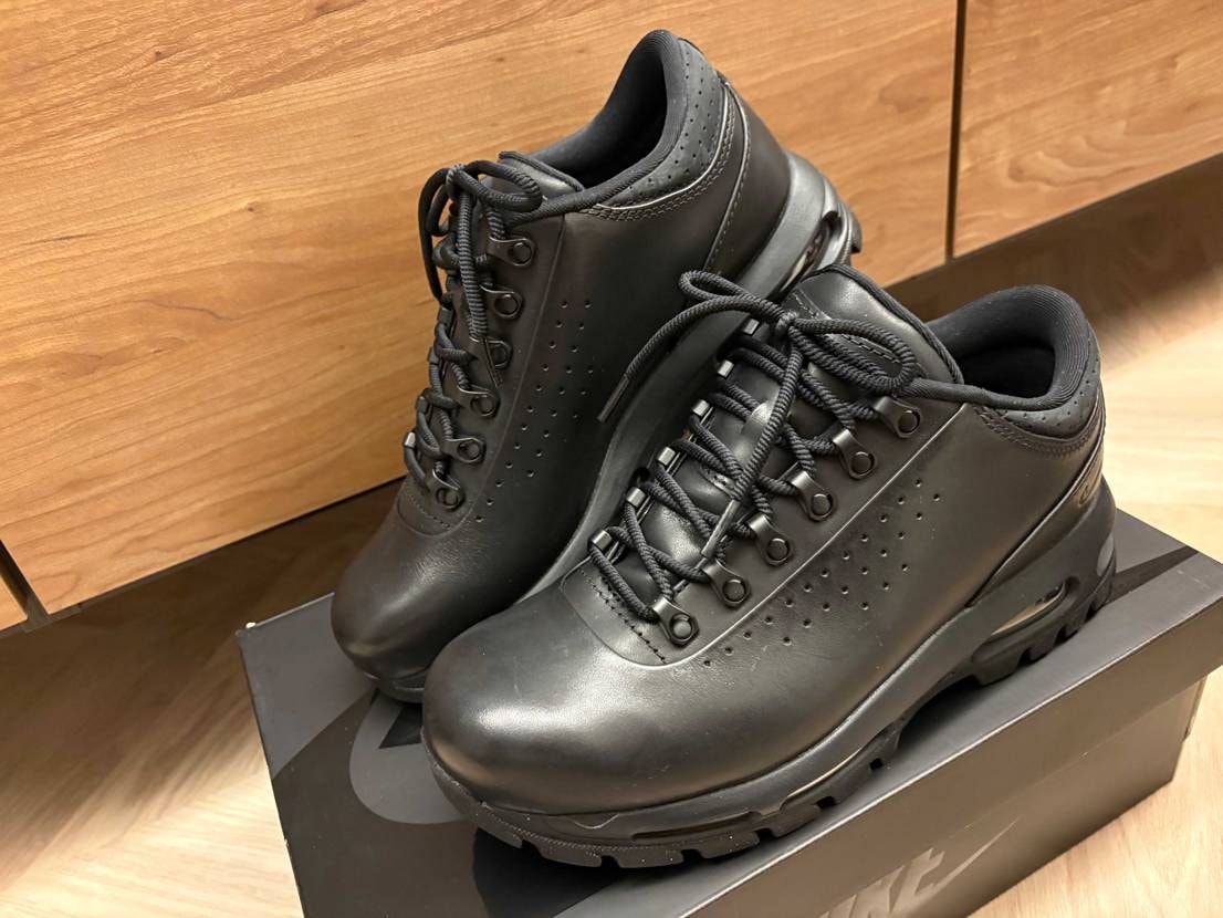 小さめがいいとは聞いてましたが、甲高幅広の私でさえ1cmダウ