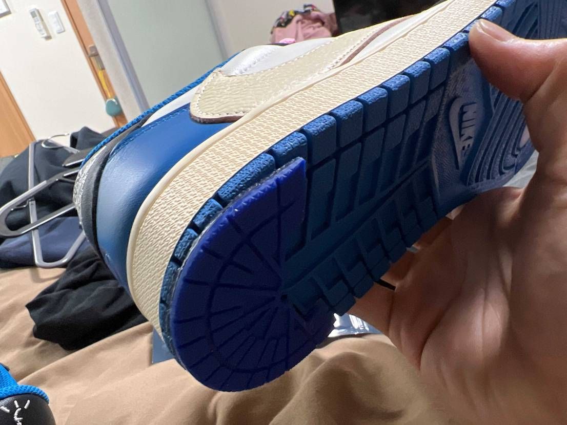 キックスラップのヒールガード使ってたけどマジで買わん方がいい
友達の家行くだけ