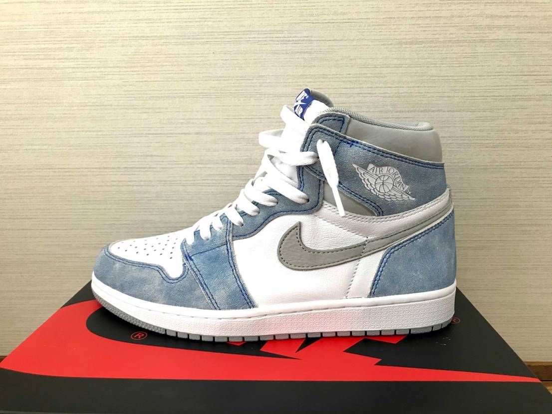 AJ1二足目✨
意見が色々分かれるところですが
この夏の青空のようなカラーめ