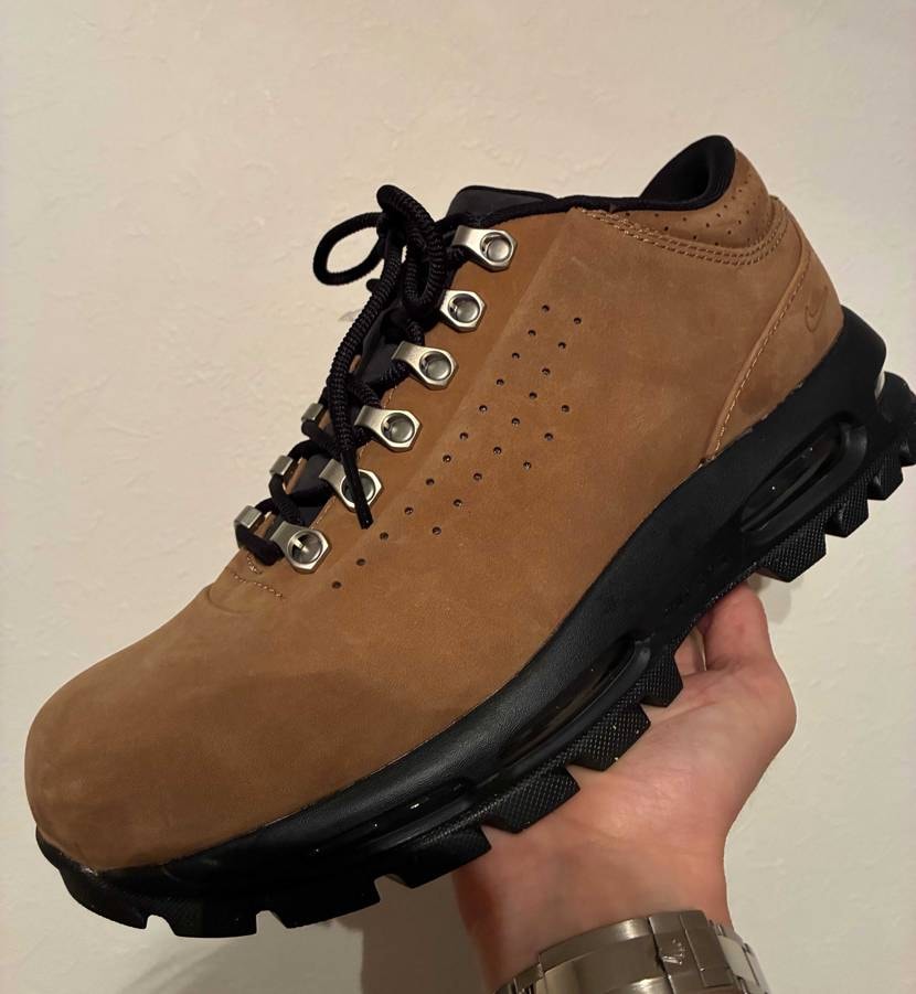 許容範囲👍マイサイで大丈夫だった☺️
トゥは余裕あるけどカカトはガバガバしない