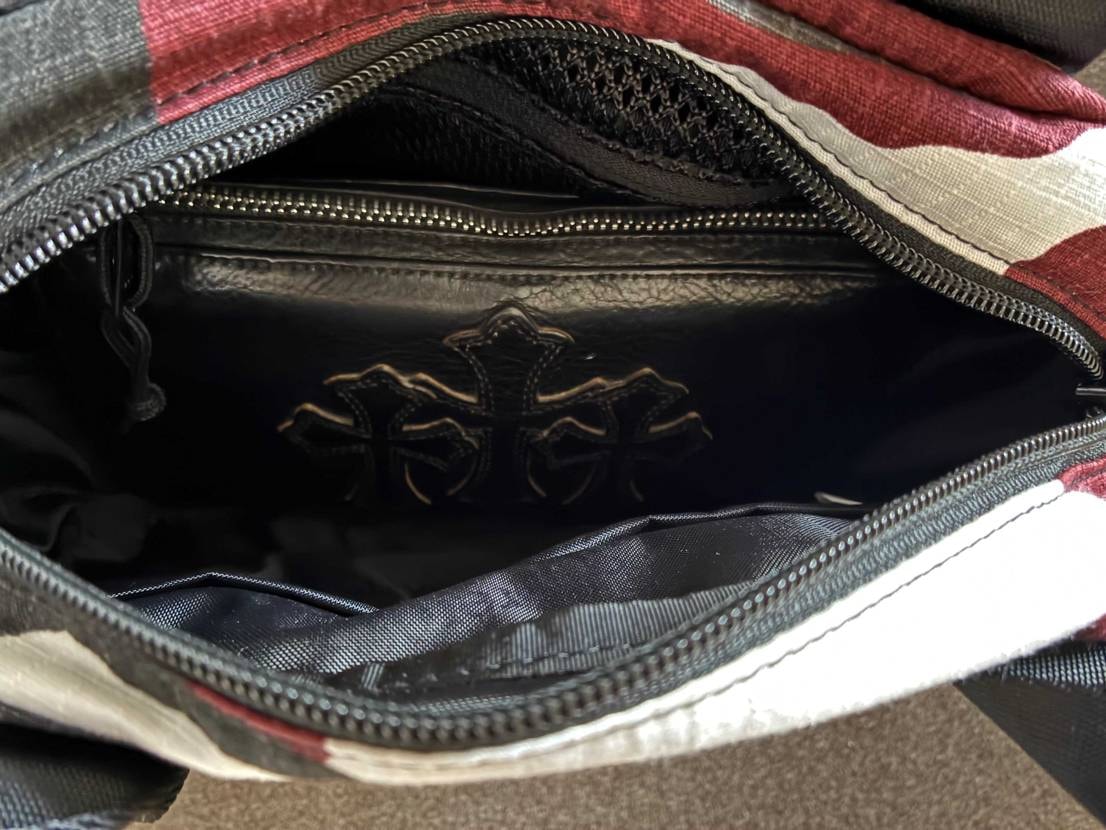 ちゃんと長財布も入った👏
マジで使い勝手良さそう😚レッドカ