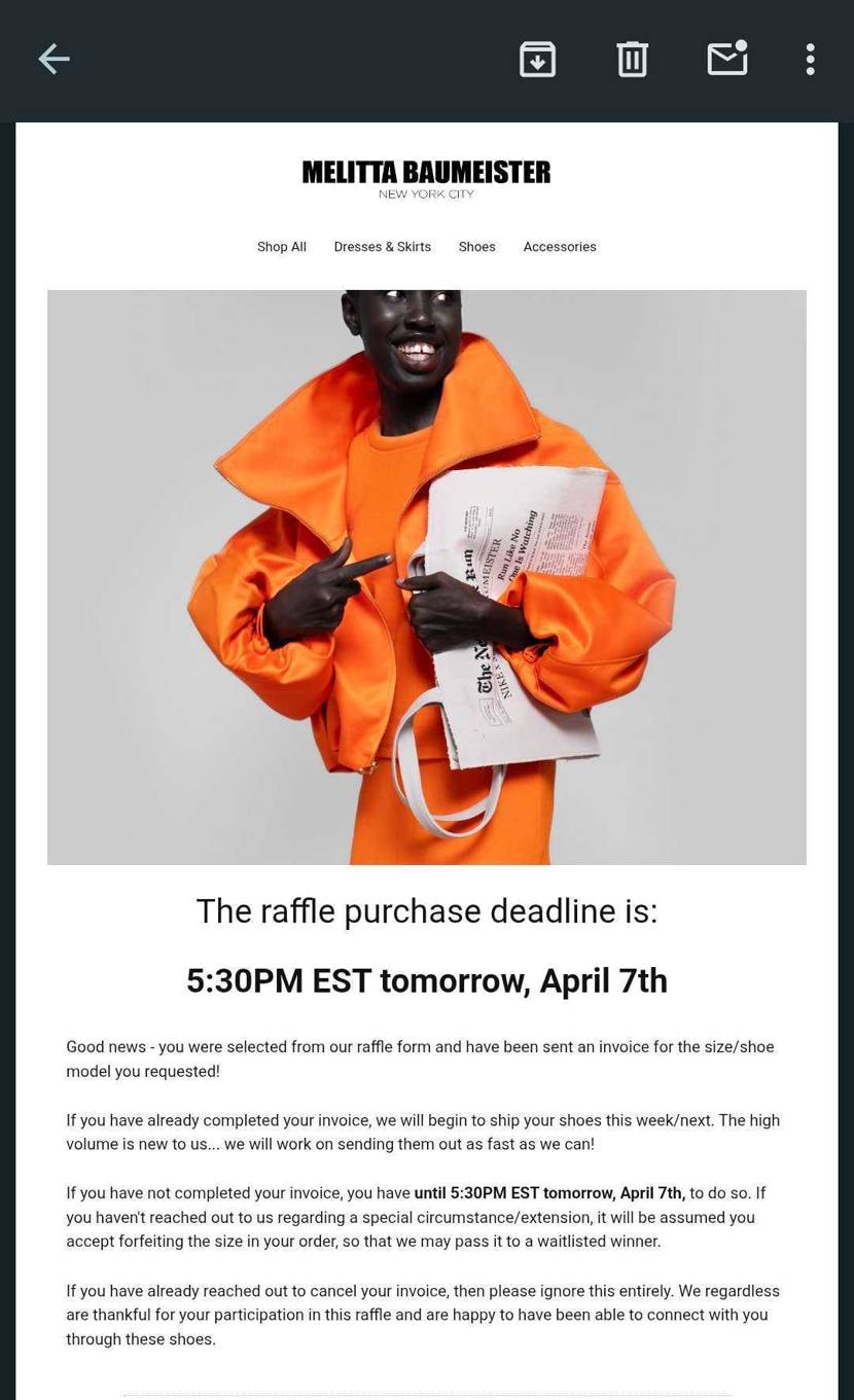 公式で当たりました。
Bot横行していて、ブランドコンセプトとして欲しい人に届