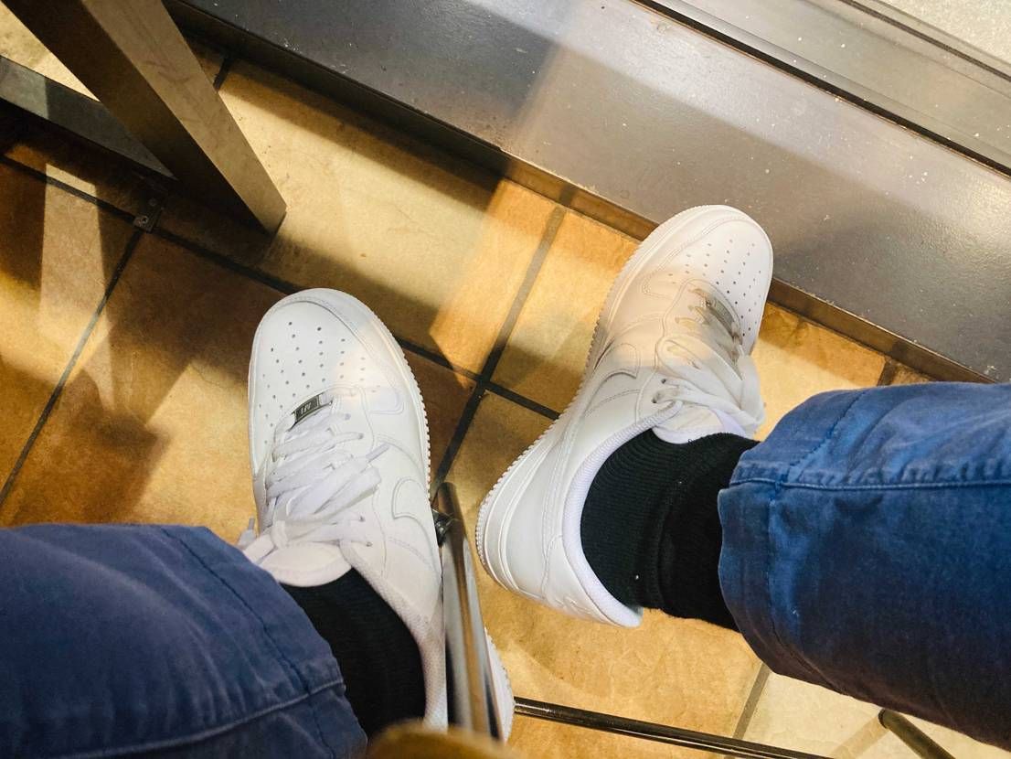 エアフォース1は、シンプルでカッコいい✨
大きめの作りで履きやすい！
エイジ